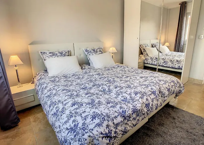 1 Bedroom Rue D'antibes , 1 Min From The Croisette, 5 Mins From The Palais 202 아파트 칸느