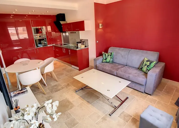 1 Bedroom Rue D'antibes , 1 Min From The Croisette, 5 Mins From The Palais 202 아파트 칸느